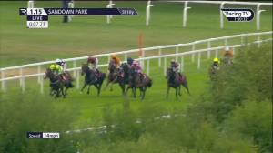 Video preview image for Sandown Park 13:15 - Oxshott Handicap (4)