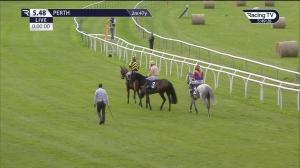 Video preview image for Perth 17:48 - Edinburgh Gin Novices' Hurdle (4)
