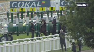 Video preview image for Epsom Downs 20:00 - Coral Proud Supporter Of British Racing Handicap (4)