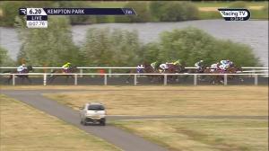 Video preview image for Kempton Park 18:20 - Unibet Horserace Betting Operator Of The Year Novice Stakes (4) (Div 2)