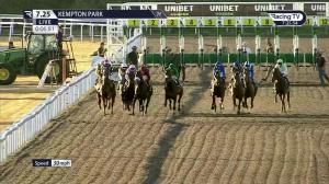 Video preview image for Kempton Park 19:25 - Unibet Support Safe Gambling Handicap (4)