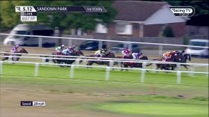 Video preview image for Sandown Park 17:12 - Sky Bet Sunday Series Apprentice Handicap (4)
