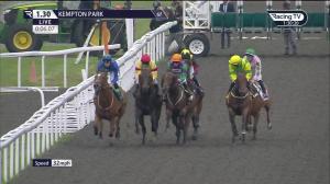 Video preview image for Kempton Park 13:30 - Unibet Horserace Betting Operator Of The Year Handicap (Qualifier) (5)