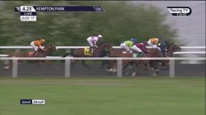Video preview image for Kempton Park 16:25 - Unibet Superboosts Nursery Handicap (4)