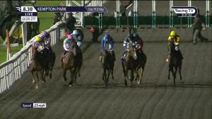 Video preview image for Kempton Park 20:30 - Racing TV Handicap (Qualifier) (5)