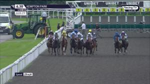 Video preview image for Kempton Park 18:30 - Unibet Extra Place Offers Every Day EBF Maiden Fillies' Stakes (5)