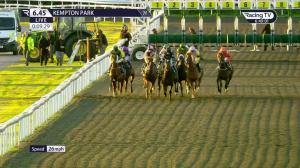 Video preview image for Kempton Park 18:45 - Unibet Extra Place Offers Every Day Handicap (5)