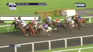 Video preview image for Kempton Park 17:15 - Unibet Support Safe Gambling Handicap (5)