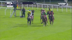 Video preview image for Kempton Park 13:40 - bet@racingtv.com Juvenile Hurdle (3)