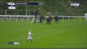 Video preview image for Kempton Park 16:35 - Every Race Live On Racing TV Novices' Hurdle (4)