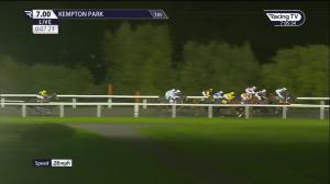 Video preview image for Kempton Park 19:00 - Unibet Extra Place Offers Every Day Handicap (6)