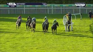 Video preview image for Wetherby 16:05 - Bet365 Junior 'National Hunt' Hurdle (4)