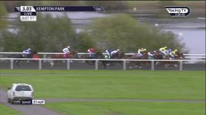 Video preview image for Kempton Park 15:03 - bet@racingtv.com Handicap (4)