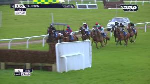 Video preview image for Taunton 15:35 - Stables Business Park Handicap Chase (5)