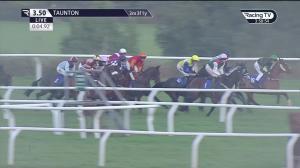 Video preview image for Taunton 15:50 - Watch On Racing TV Handicap Hurdle (5)