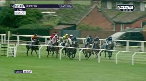 Video preview image for Ludlow 12:45 - Ludlow Brewery John Walters Novices' Claiming Hurdle (4)