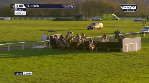 Video preview image for Taunton 15:08 - Jetset Flights & Holidays Novices' Handicap Chase (5)