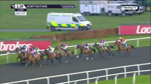 Video preview image for Kempton Park 15:20 - Ladbrokes Play "1-2-free" On Football Handicap (6) (Div 1)