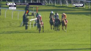 Video preview image for Kempton Park 13:55 - Ladbrokes Christmas Hurdle (Grade 1) (1)