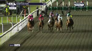 Video preview image for Kempton Park 18:30 - bet@racingtv.com Handicap (6)