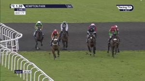Video preview image for Kempton Park 13:30 - Coral Racing Club Handicap Chase (2)