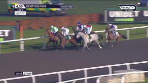 Video preview image for Kempton Park 16:55 - Follow @racingtv On Twitter Classified Stakes (6)