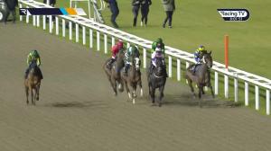 Video preview image for Chelmsford City 20:00 - Support The Injured Jockeys Fund Handicap (4)