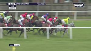 Video preview image for Sandown Park 14:55 - Virgin Bet Heroes Handicap Hurdle (Premier Handicap) (Qualifier) (1)