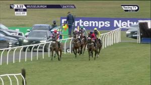 Video preview image for Musselburgh 15:55 - Bet365 Handicap Chase (Qualifier) (4)