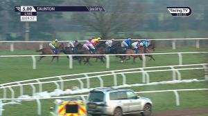 Video preview image for Taunton 17:00 - Free Racing On Monday 13th March Handicap Hurdle (5) (Div 2)