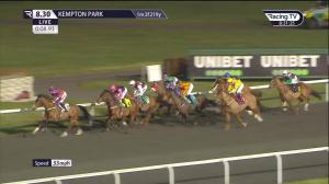 Video preview image for Kempton Park 20:30 - Racing TV Classified Stakes (6)