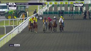 Video preview image for Kempton Park 17:00 - Racing TV Handicap (6)