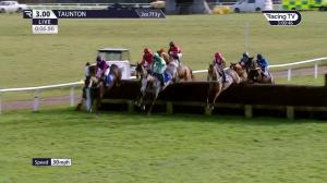 Video preview image for Taunton 15:00 - Weatherbys nhstallions.co.uk Handicap Chase (4)