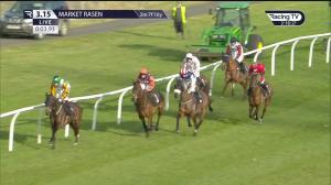 Video preview image for Market Rasen 15:15 - Download The rhino.bet App Handicap Hurdle (4)