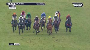 Video preview image for Taunton 16:30 - Martyn Priddle Memorial Mares' Handicap Hurdle (5)