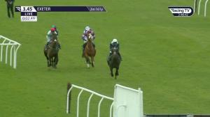 Video preview image for Exeter 15:45 - Virgin Bet Daily Extra Places Novices' Hurdle (4)