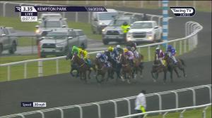 Video preview image for Kempton Park 15:35 - Unibet Supporting International Women's Day Restricted Maiden Stakes (5)