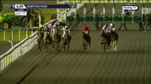 Video preview image for Kempton Park 20:00 - Unibet Moneyback On Selected Cheltenham Races Handicap (6)