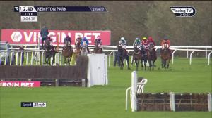 Video preview image for Kempton Park 14:40 - Virgin Bet Fives Handicap Chase (2)