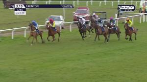 Video preview image for Taunton 15:15 - Anthony Trollope-Bellew Memorial Handicap Chase (3)