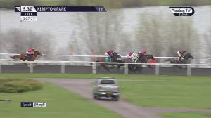 Video preview image for Kempton Park 17:30 - Unibet Horserace Betting Operator Of The Year Handicap (Qualifier) (5)
