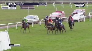 Video preview image for Taunton 14:40 - C & D South West Ltd Novices' Handicap Chase (4)