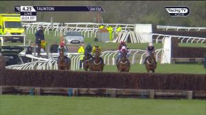 Video preview image for Taunton 16:25 - Farmer Family Loved Ones Remembered Memorial Novices' Handicap Chase (5)