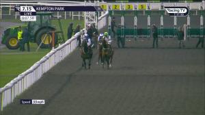 Video preview image for Kempton Park 19:15 - Try Our New Price Boosts At Unibet Handicap (4)