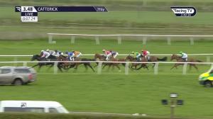 Video preview image for Catterick Bridge 15:48 - Visit racingtv.com Novice Stakes (5)