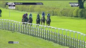 Video preview image for Beverley 15:25 - Visit racingtv.com Restricted Novice Stakes (5)