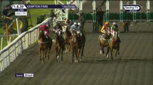 Video preview image for Kempton Park 20:30 - Racing TV Handicap (6)