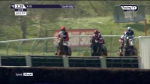 Video preview image for Ayr 14:25 - Quiz Clothing Novices' Hurdle (3)