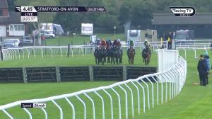 Video preview image for Stratford-on-Avon 16:45 - Bet At racingtv.com Novices' Handicap Hurdle (5)