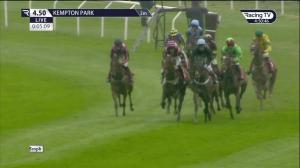 Video preview image for Kempton Park 16:50 - Racing TV Novices' Hurdle (4)